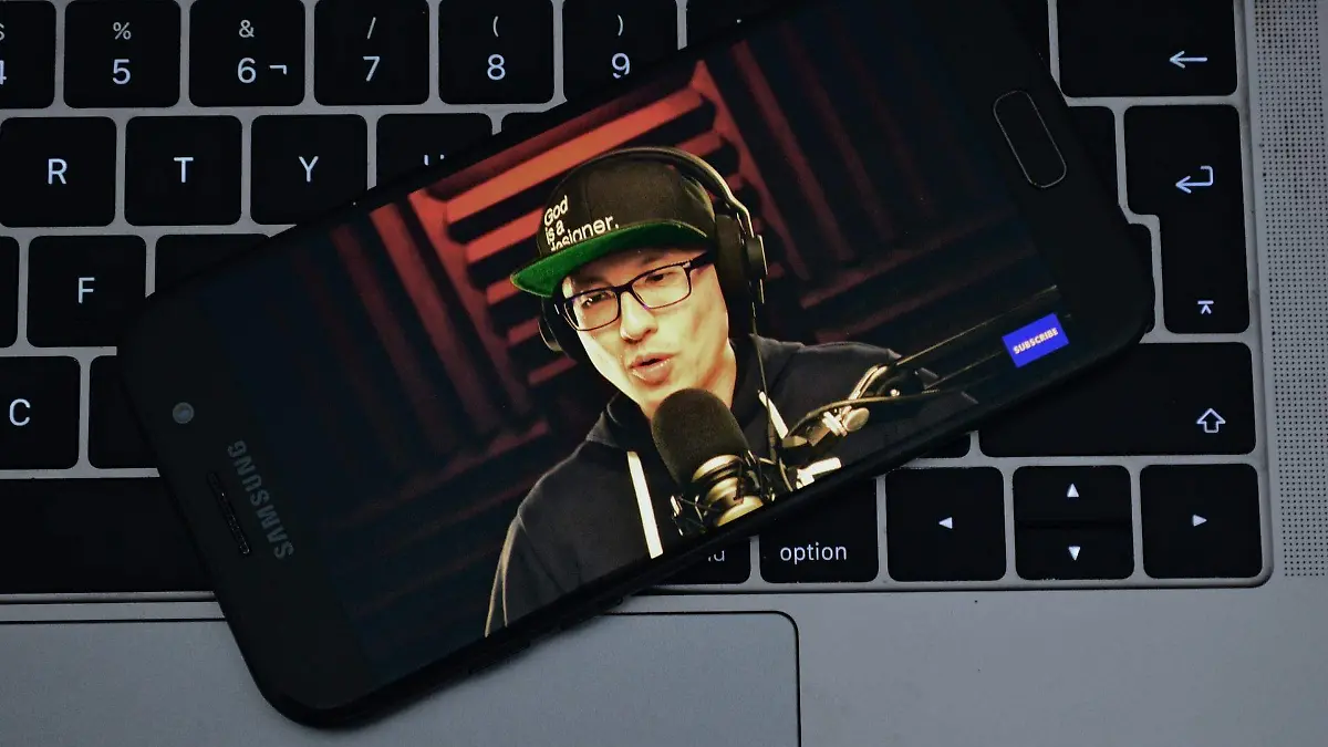 ismail-elazizi-CNrHzafpZRQ-unsplash