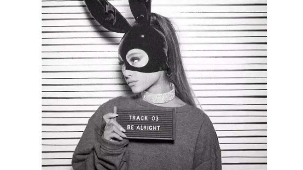 ariana-grandr