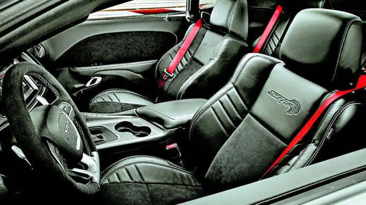 03_Nuevo Challenger SRT Hellcat 2019 INT