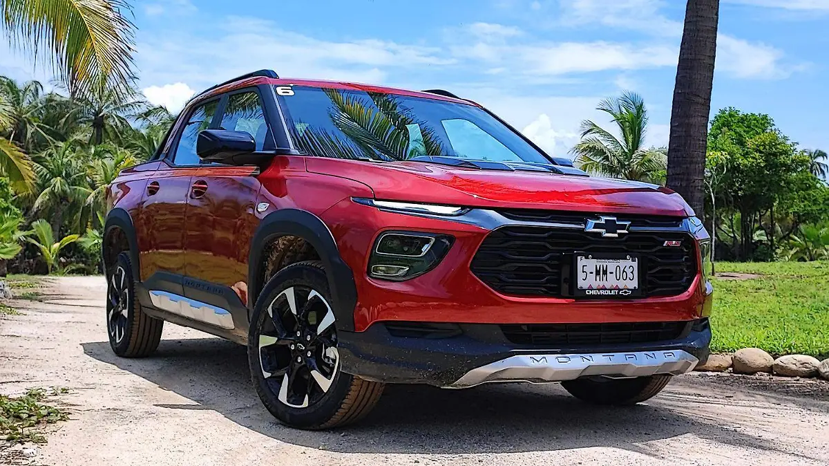 Chevrolet_Montana_01