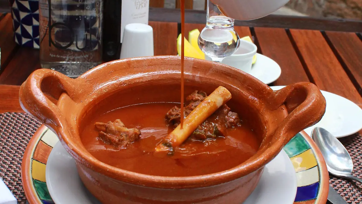 MOLE DE CADERAS CASA REYNA JULIOCM 2410180009