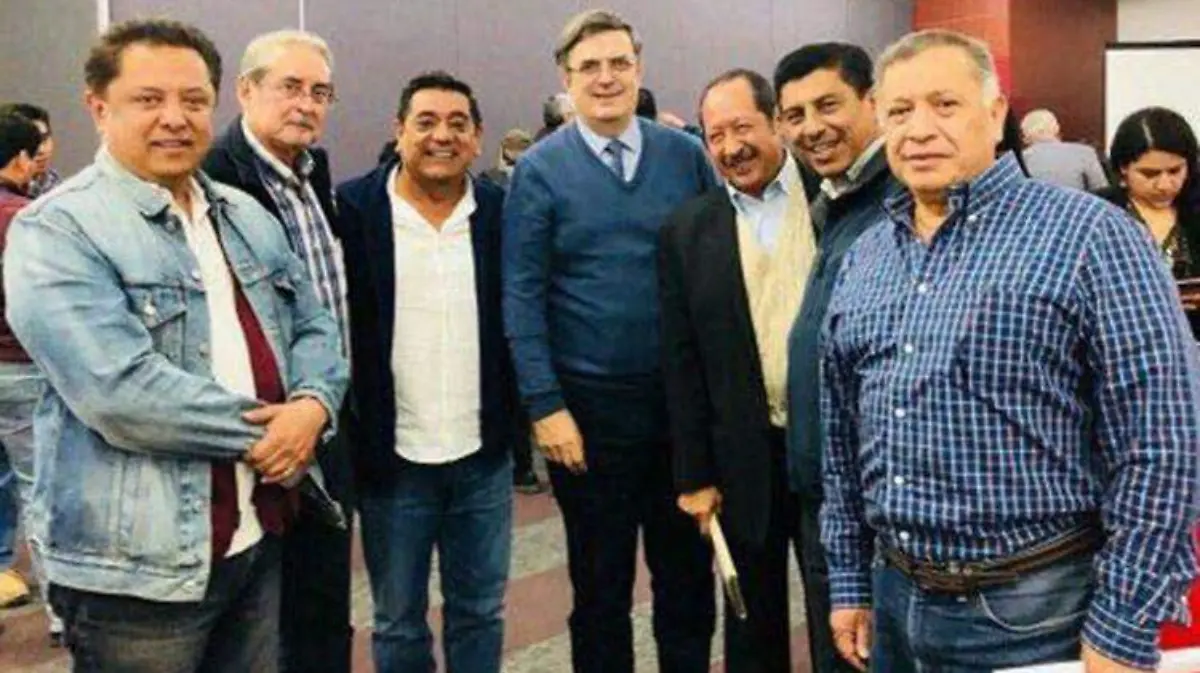 ebrard-con-amlo-y-morena
