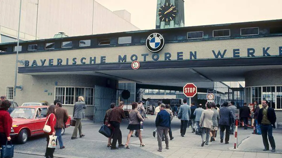 P90212046_highRes_the-story-of-bmw-gro