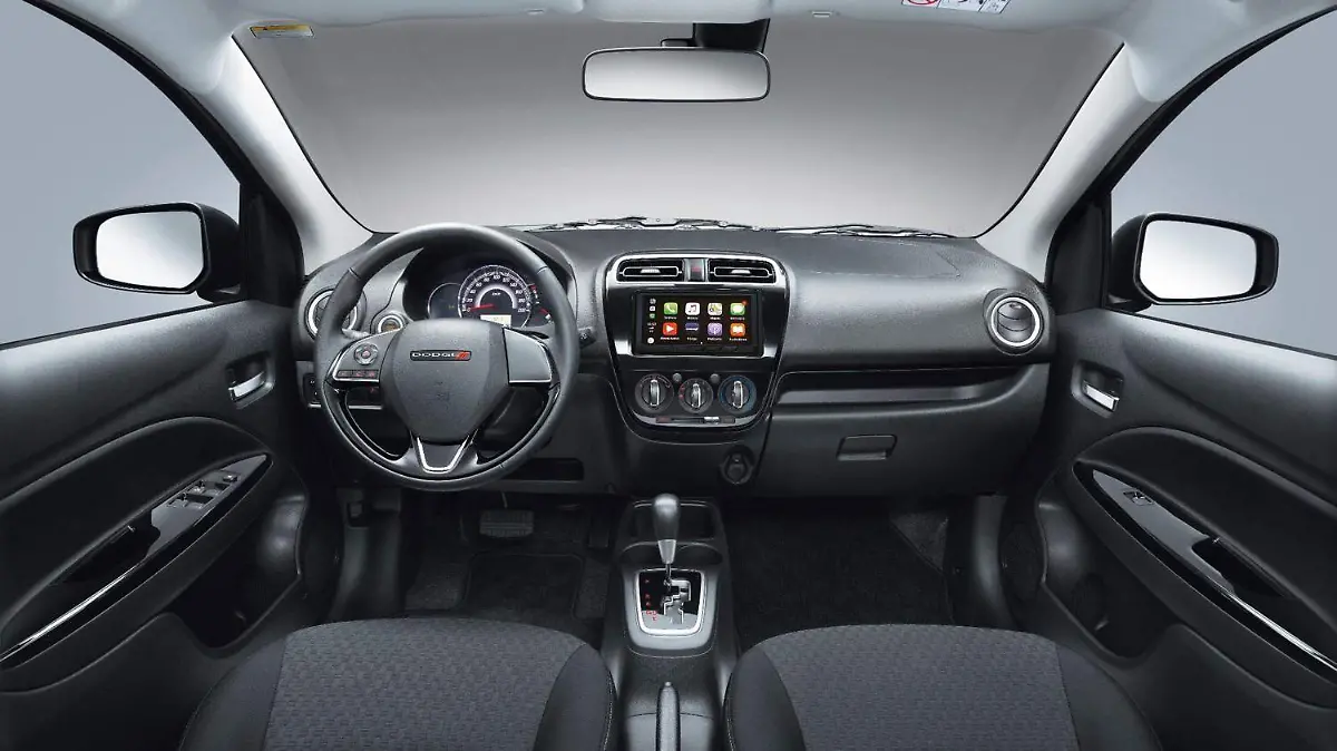 Dodge Attitude 2019_Interior1