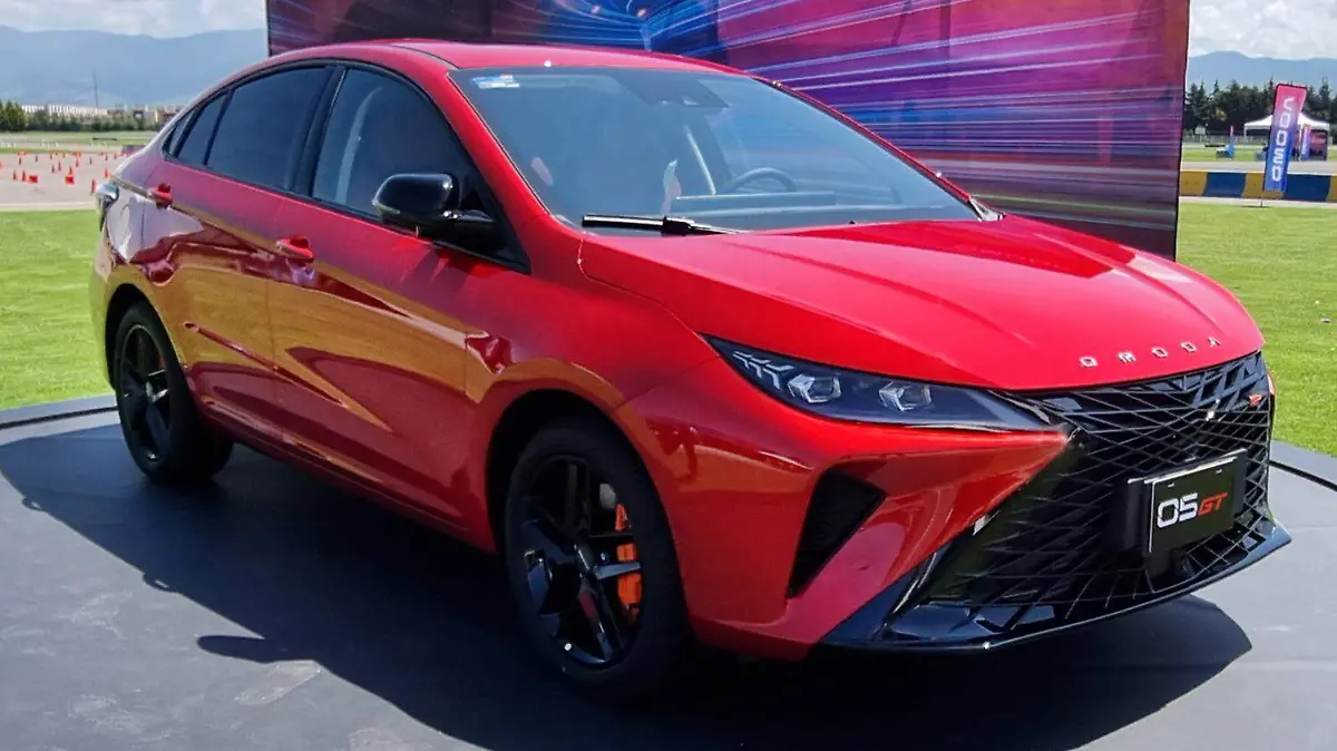 Omoda_O5GT_01