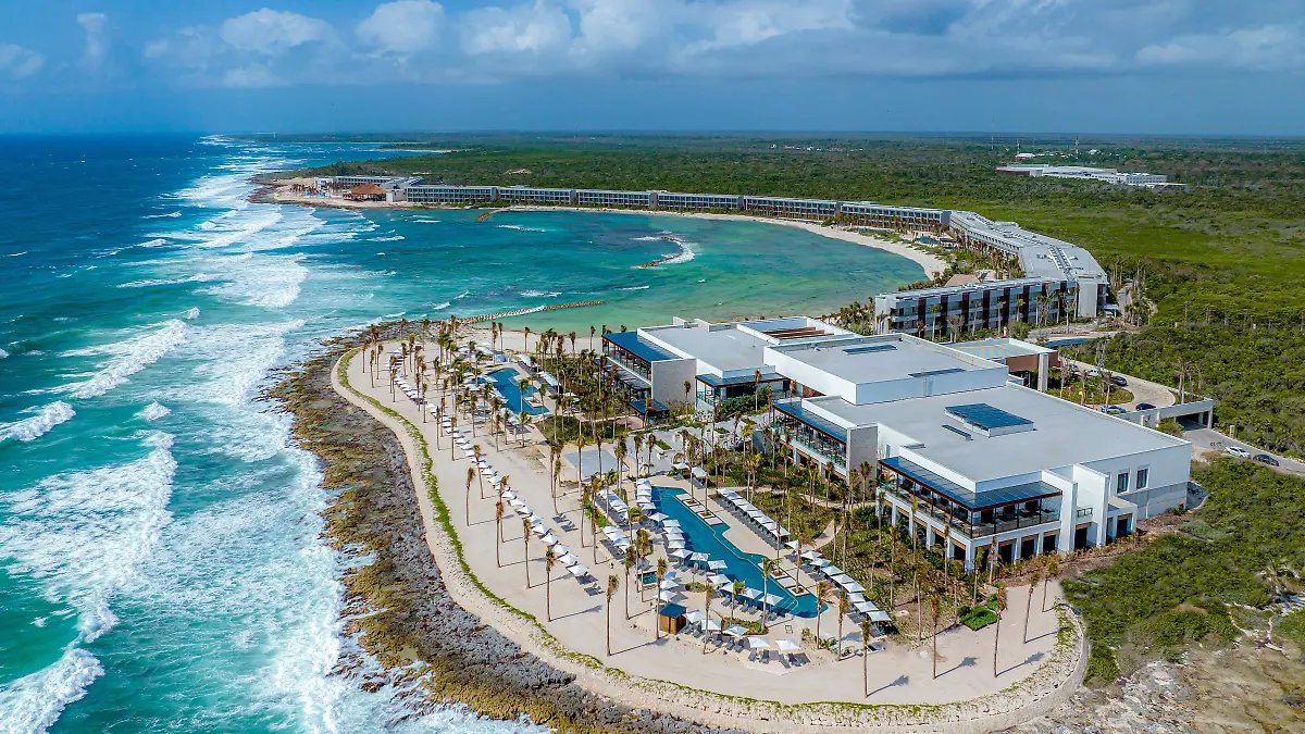Aerial Hilton Tulum-040681