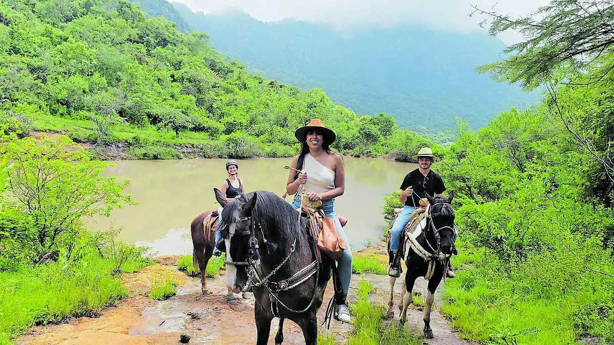 TEPOZTLAN_CMYK