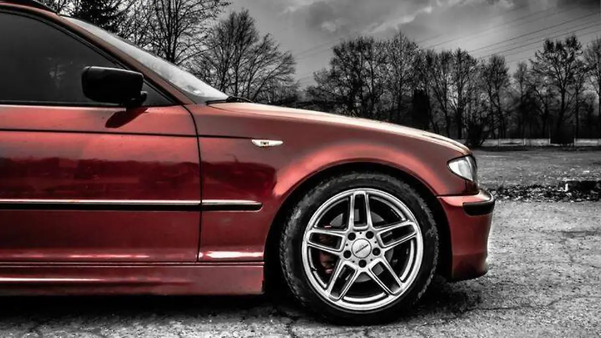 car-wheel-red-vehicle-sports-car-bumper-1393698-pxhere.com