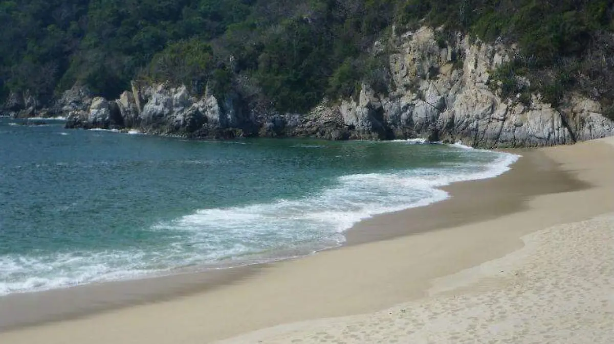 Bahia-cacaluta-huatulco 