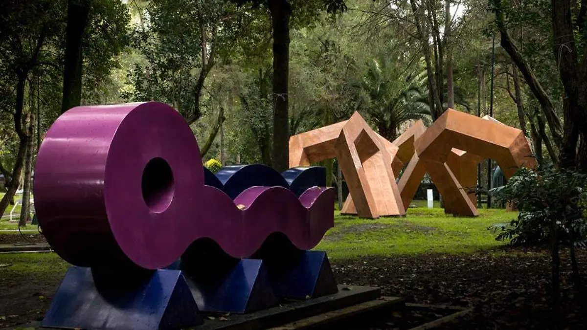 5_MAM ESCULTÓRICO327919657_896036738516548_4717763682449882714_n