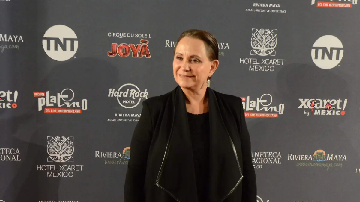 Adriana Barraza1