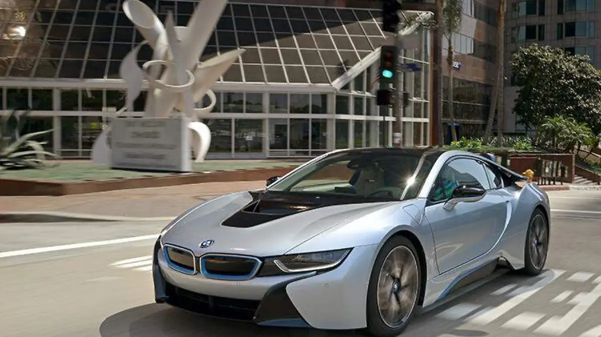 P90148127_highRes_bmw-i8-04-2014