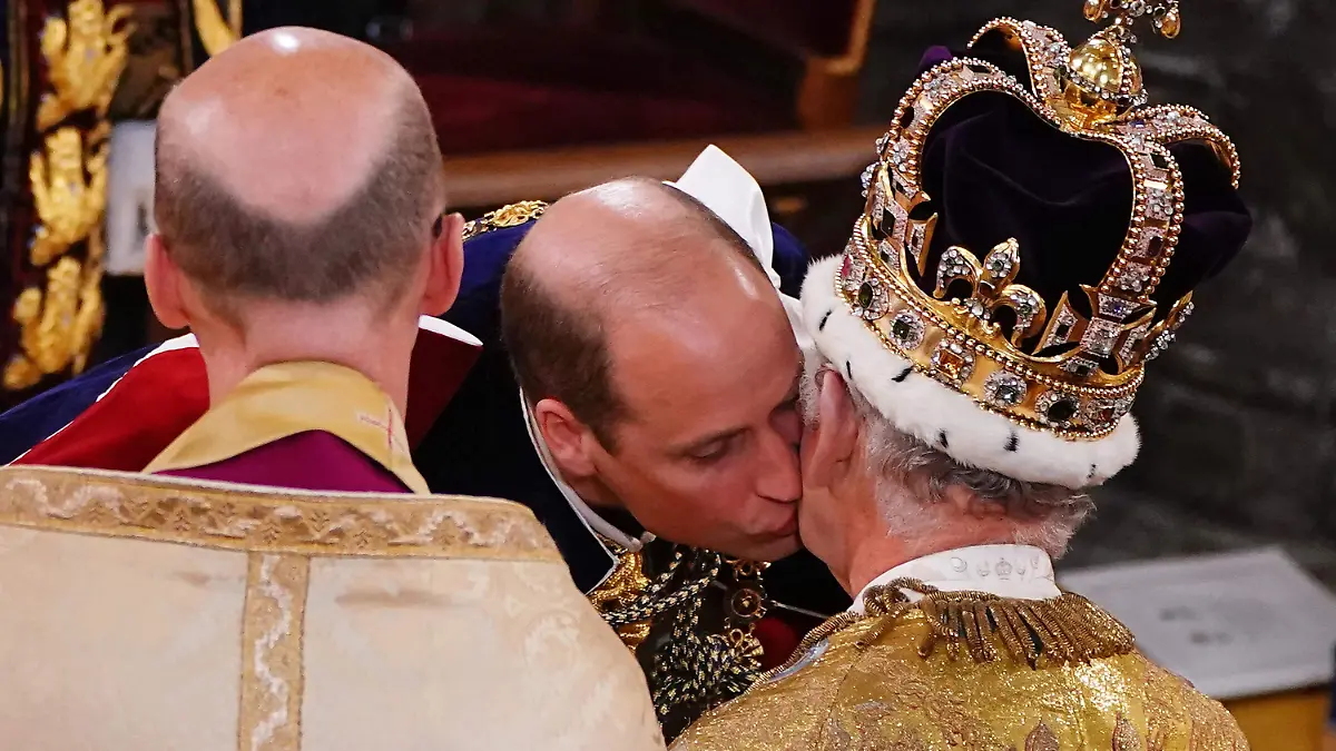 Así fue coronado Carlos III y Camilla como reyes del Reino Unido 3