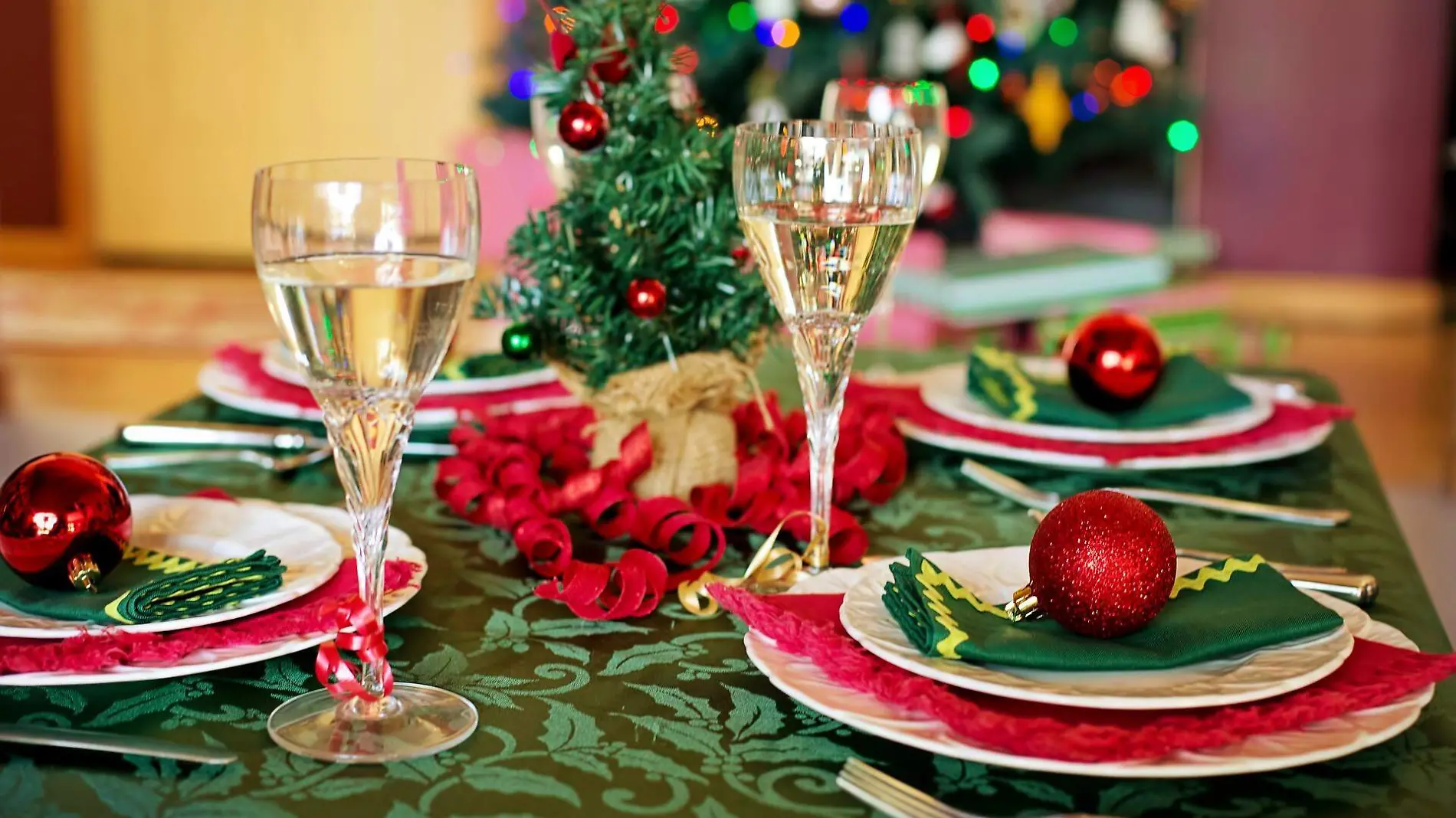 christmas-table-gd995cf226_1920