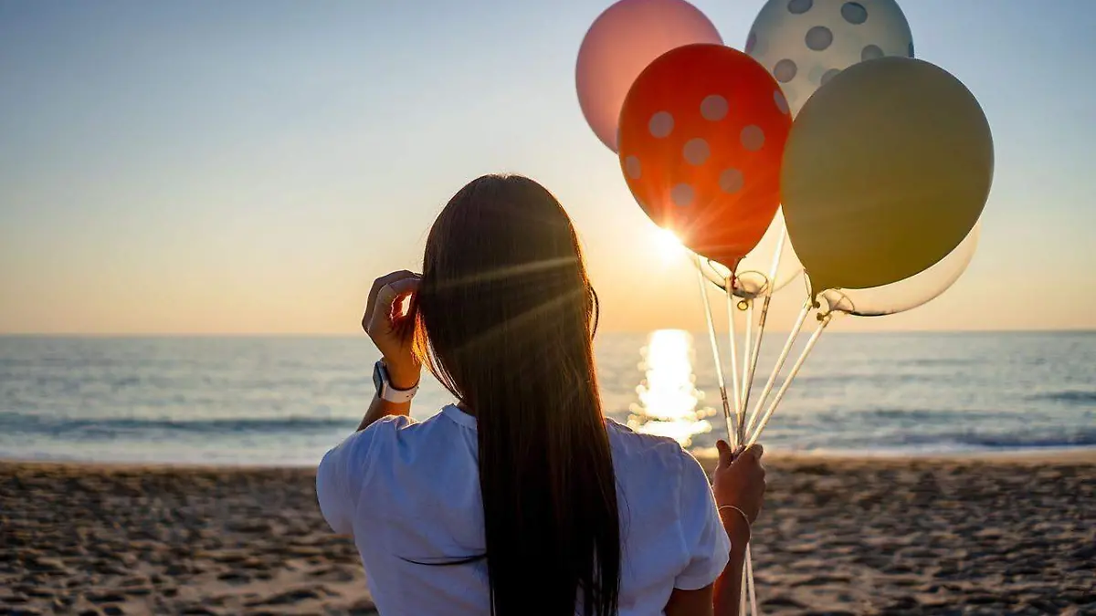Lánzate a la playa con tus amigas / Pixabay