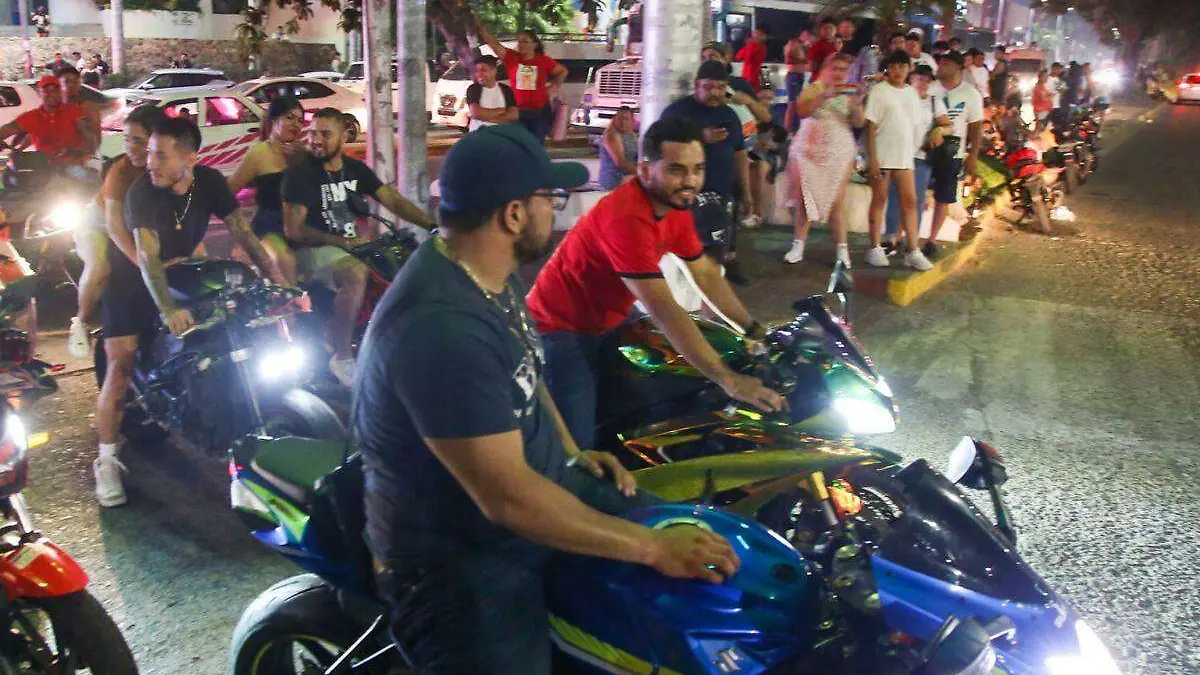 Motociclistas se reúnen por tercera ocasión en calles de la CDMX