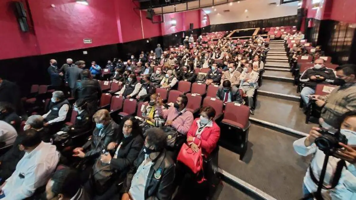 Trabajadores del gobierno de la Ciudad de México (1)