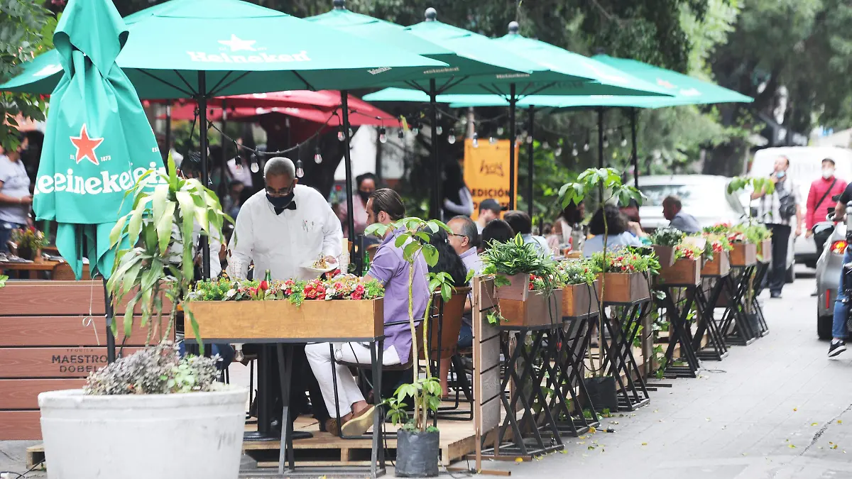 RESTAURANTES VACIOS POLANCO POR EL 10 DE.MAYO. Fotos Mauricio Huizar (30)