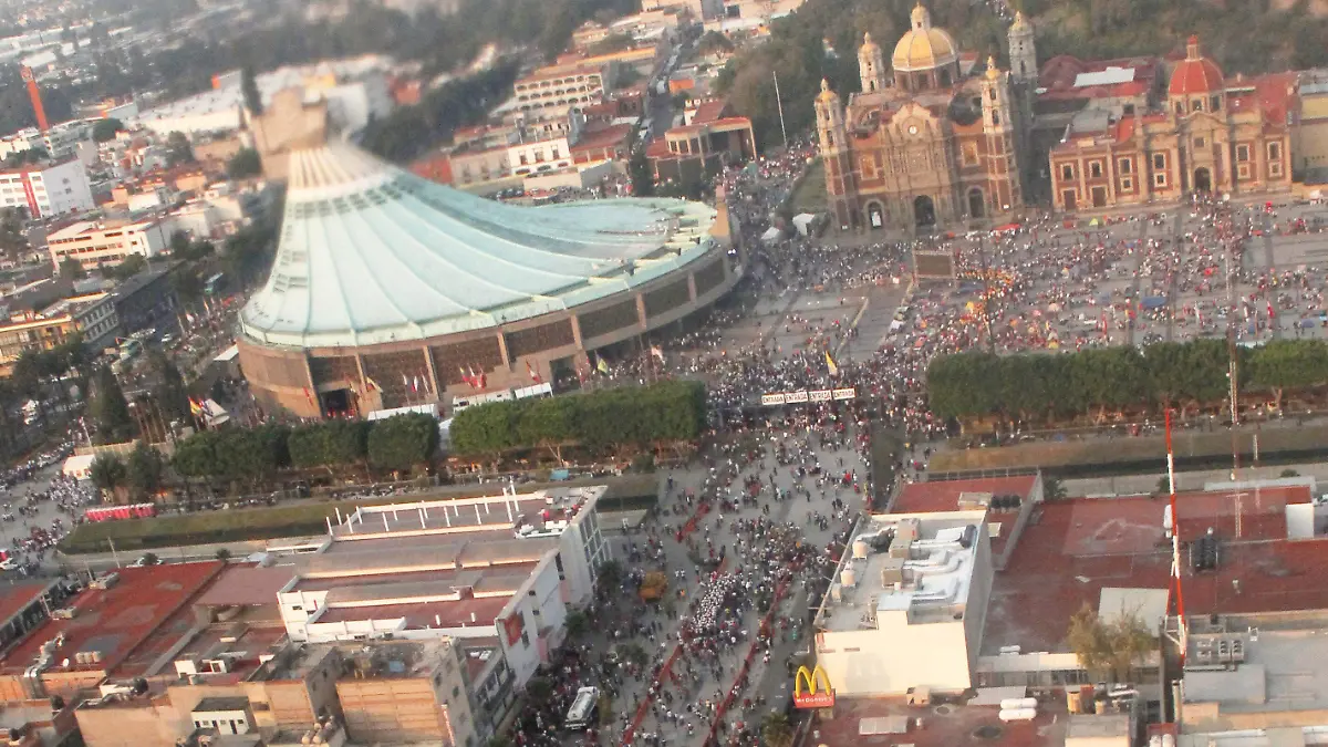 Basilica de Guadalupe-La Villa-Fachada-Aerea-Panoramica-Vuelo (5)