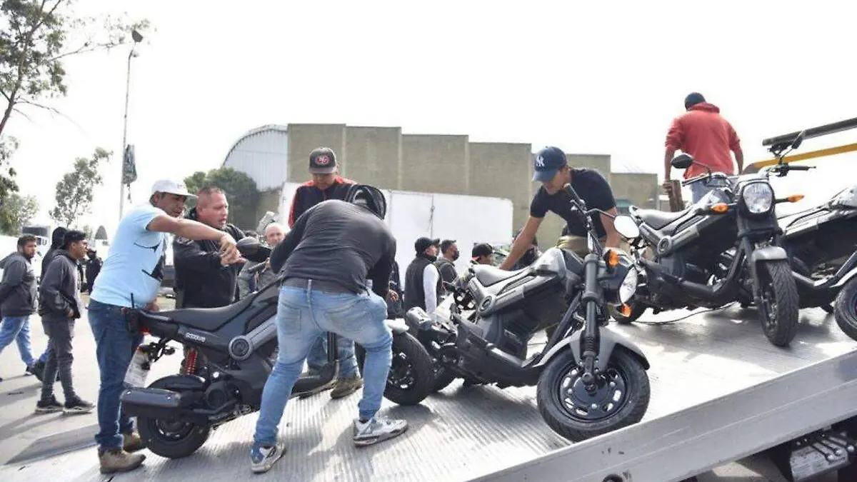 Motos de Sandra Cuevas fueron llevadas al corralón, dice Batres tras pleito en Central de Abasto