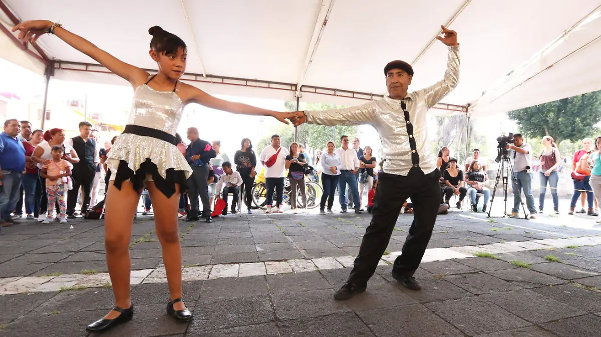 BAILE MERCED roberto hernandez  (2)