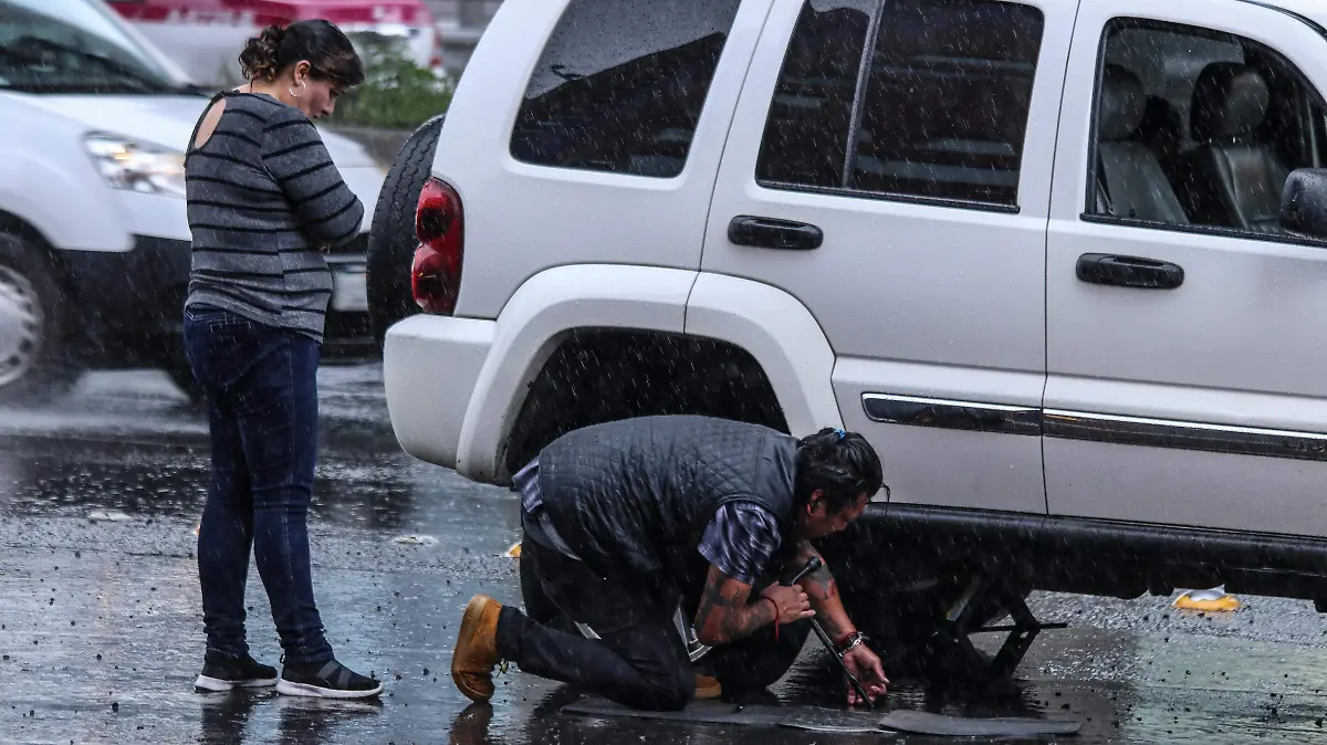 LLANTAS AFECTADAS POR BACHES-roberto hernandez (1)