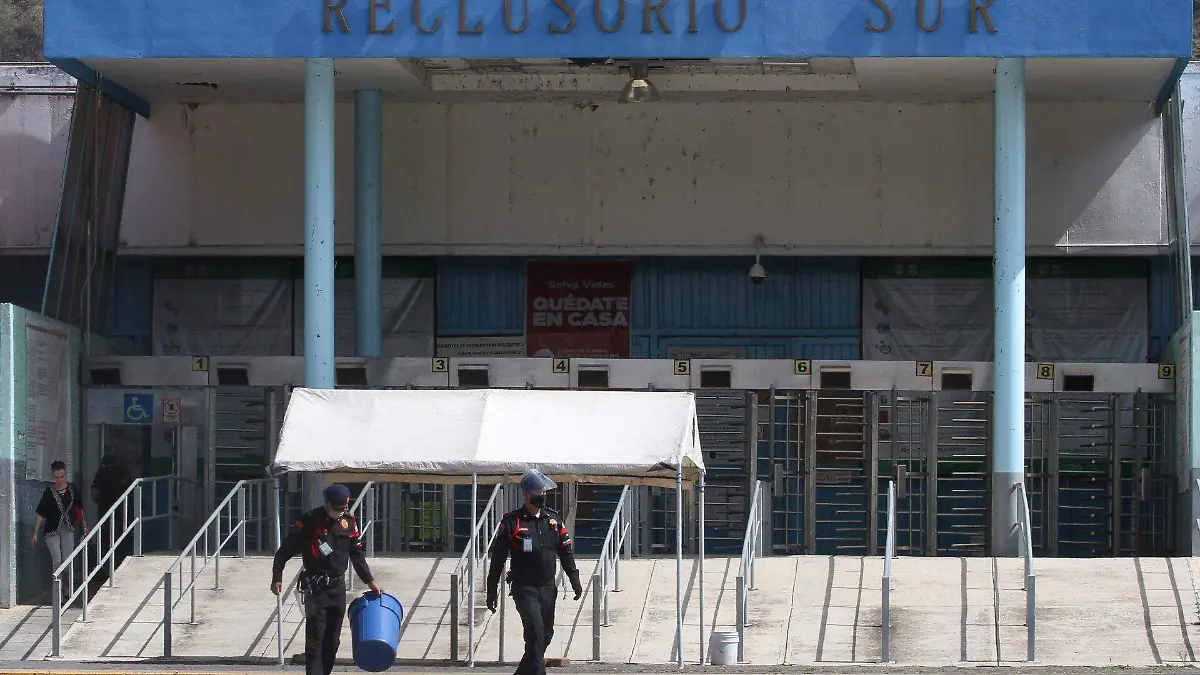 763119_Policías detenidos Reclusorio Sur-1_web