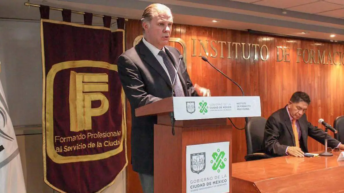 BERNARDO GOMEZ DEL CAMPO
