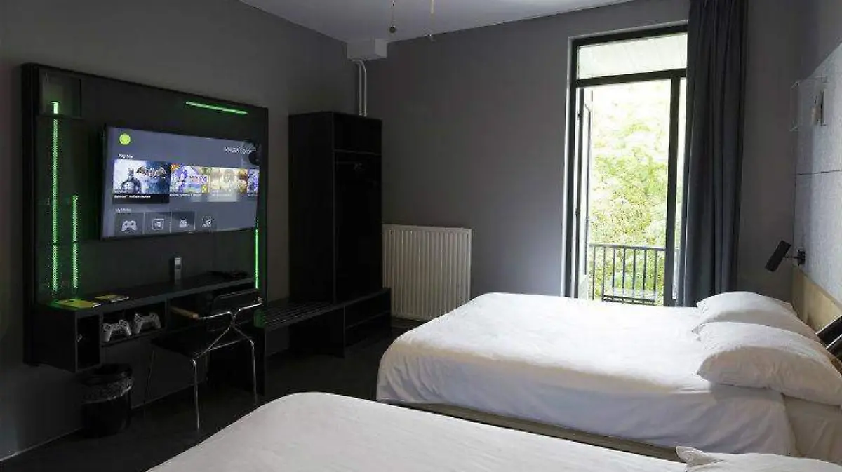 Hotel-arcade-videojuegos