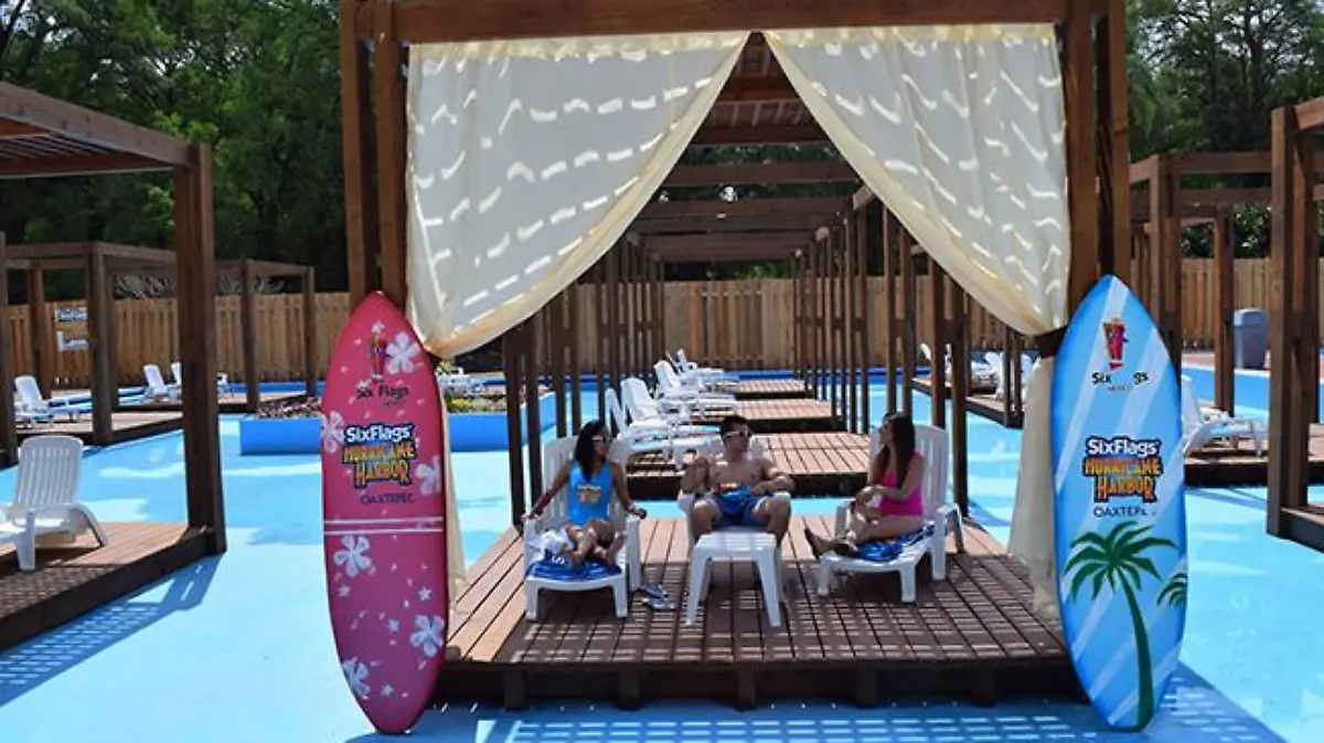 six_flags_hurricane_oaxtepec