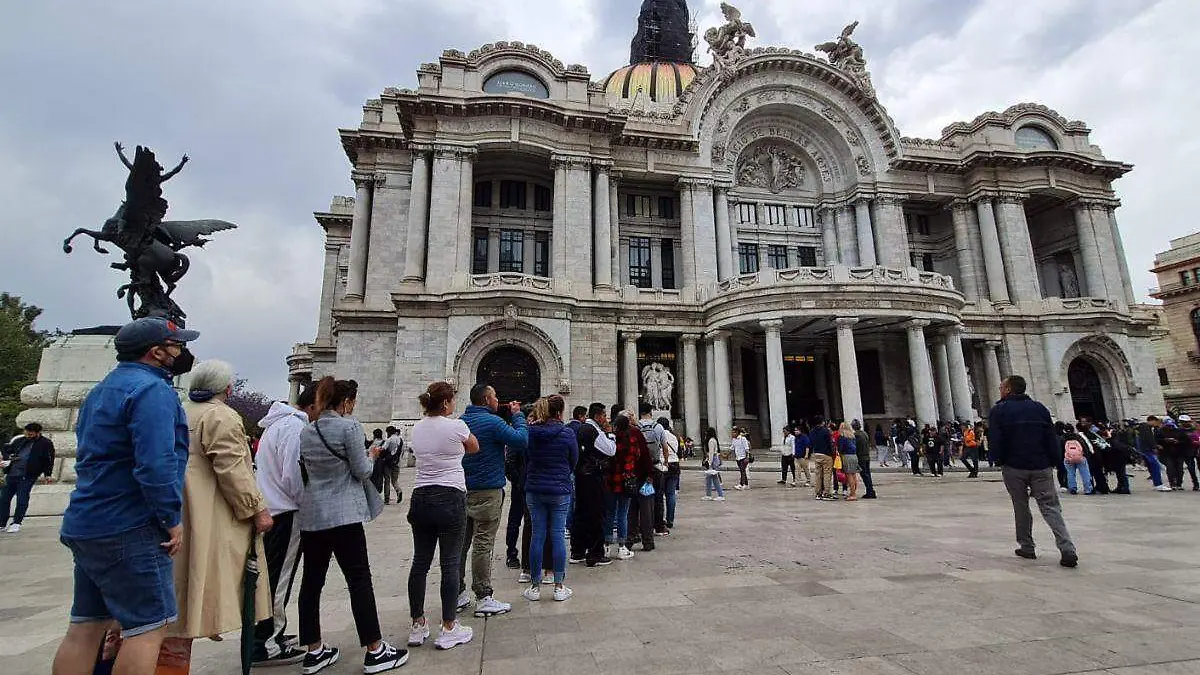 Público despide a Ignacio López Tarso 
