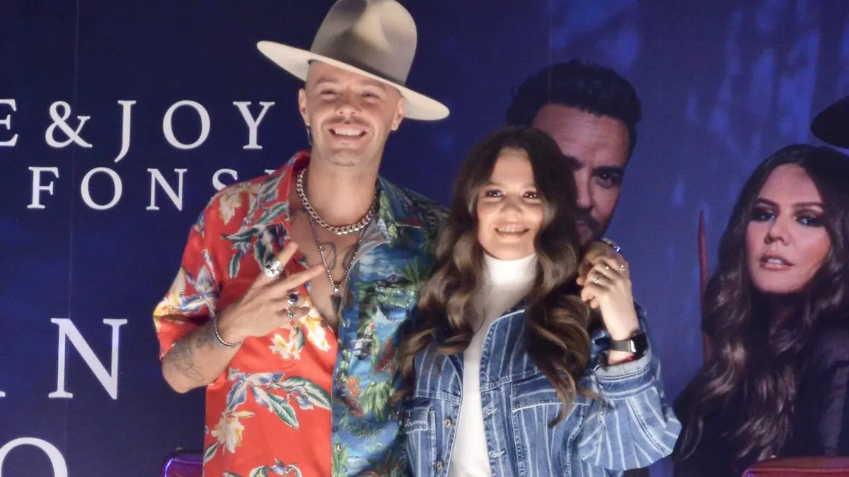 JESSE & JOY alejandro aguilar