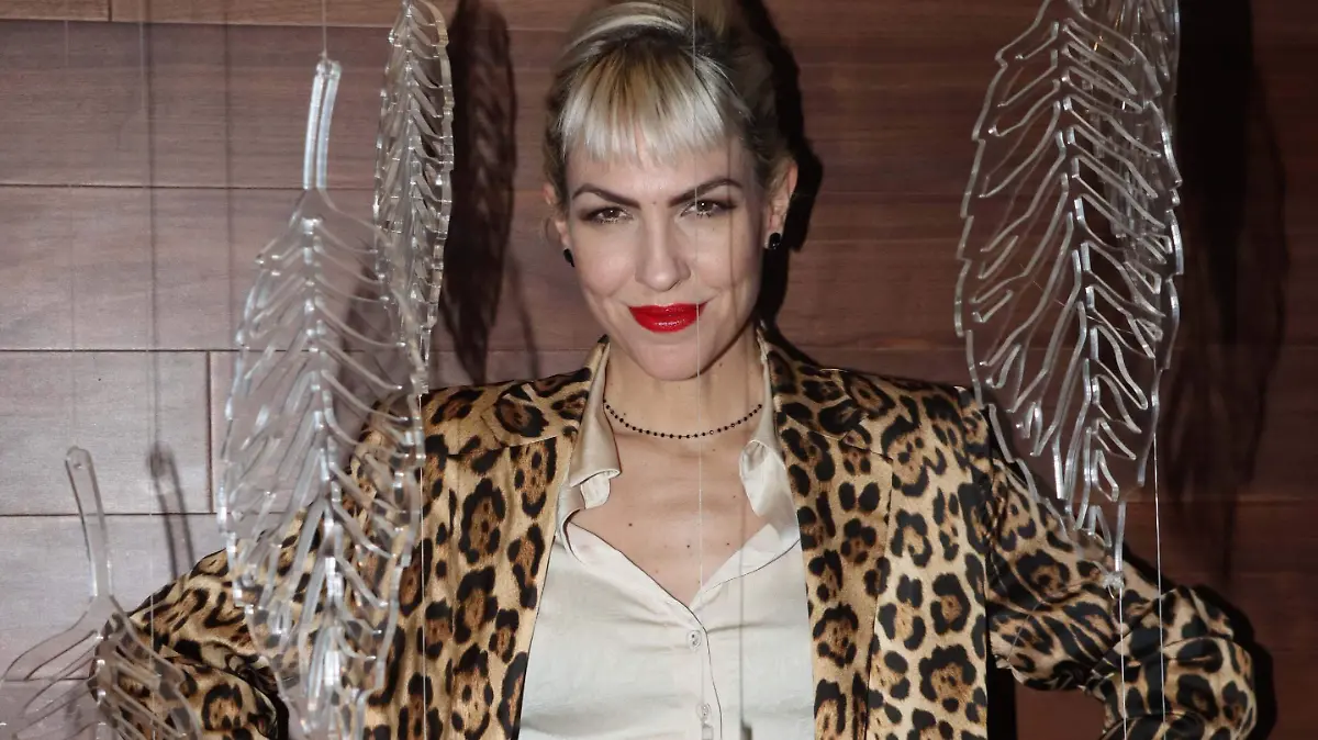 KAREN SOUZA-42