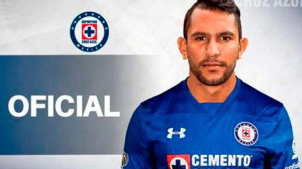cruz-azul_walter-montoya