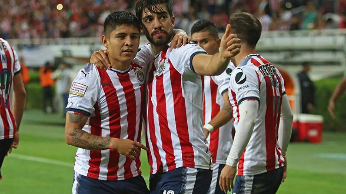 chivas-pizarro-concachampions