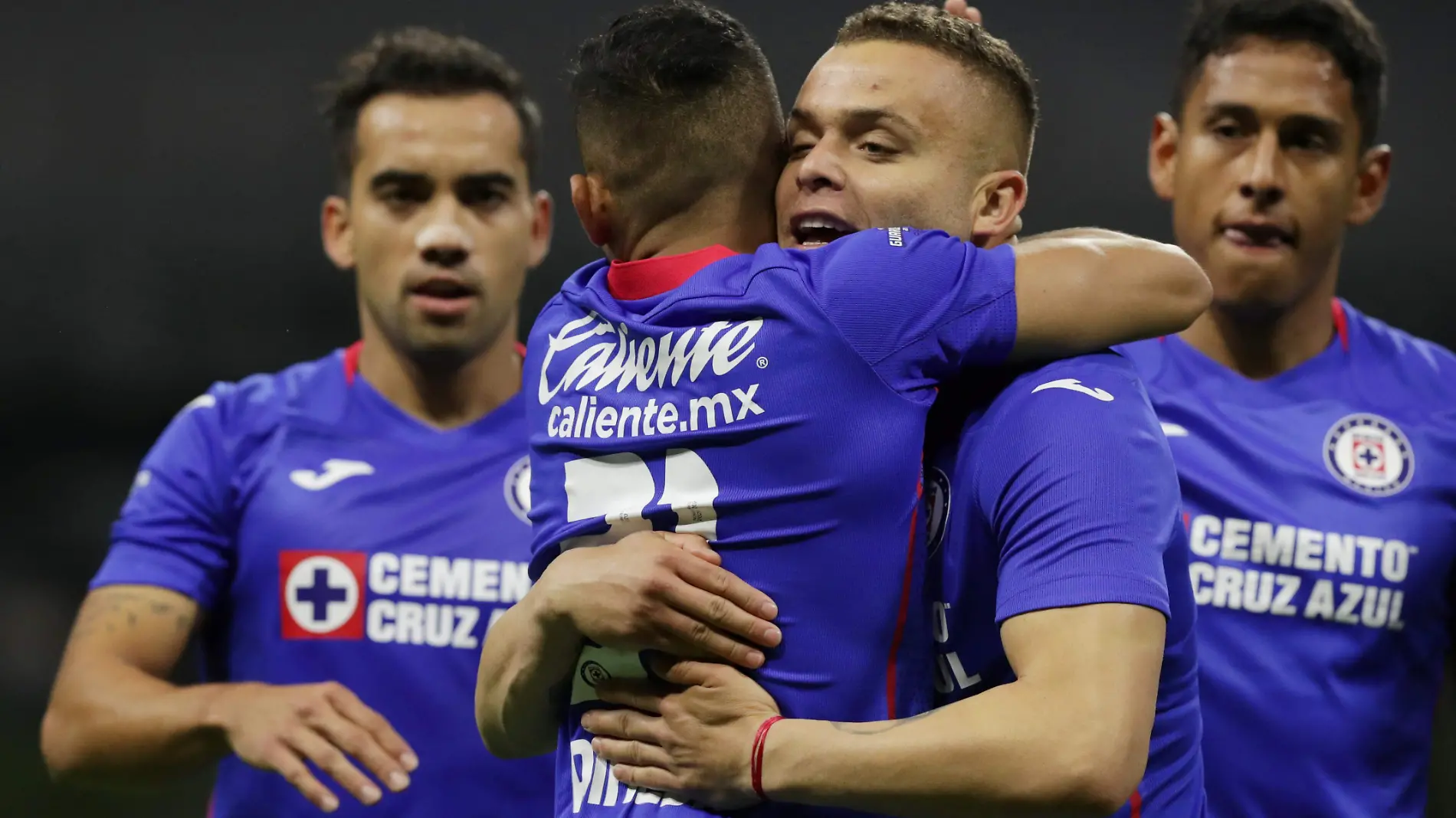 covid-cruz-azul-reuters