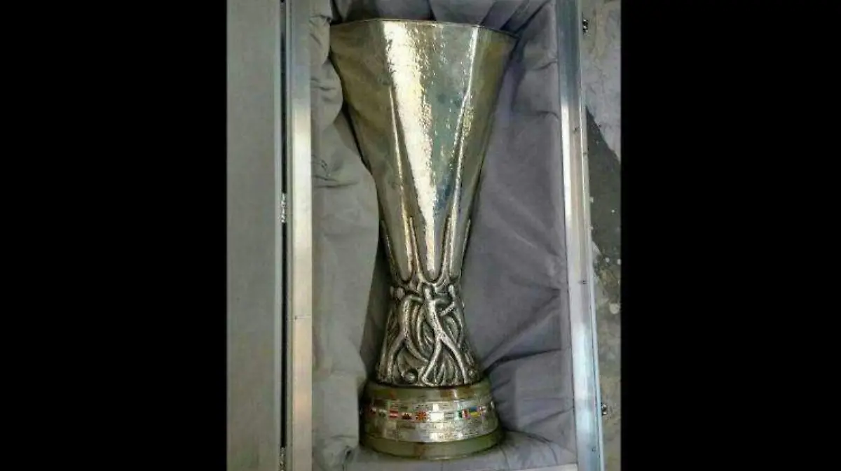 trofeo UEFA