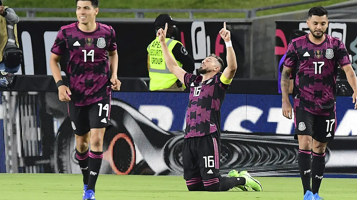 México goleó 4-0 a Nigeria