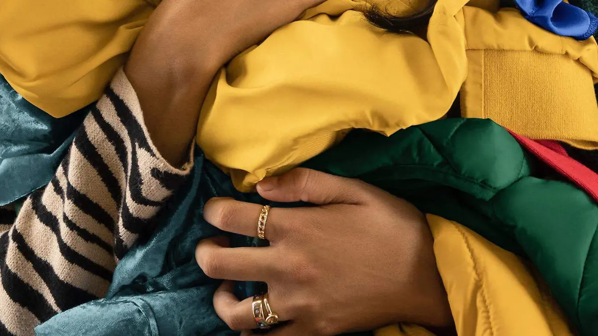 Conoce las propuestas para transformar tu armario en uno más sustentable 