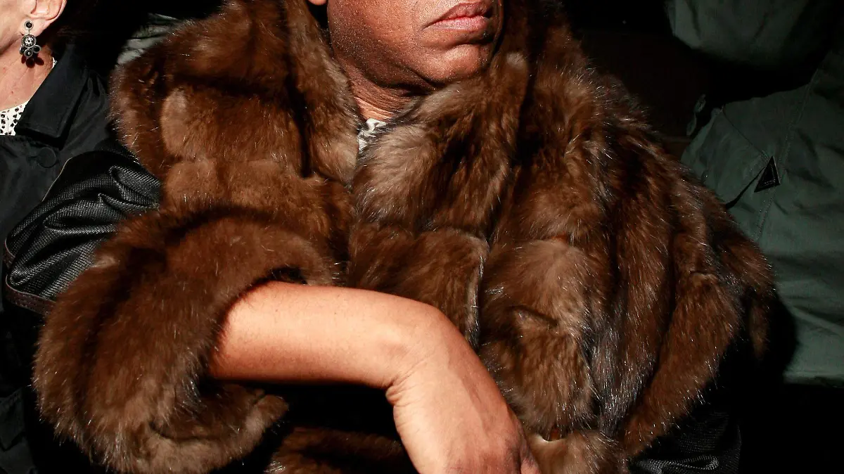 2022-01-19T104938Z_1541205341_RC2HFJ791UOS_RTRMADP_3_PEOPLE-ANDRE-LEON-TALLEY