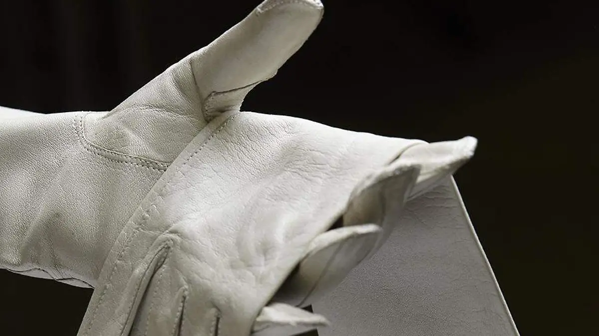 SECUNDARIA Guantes de la colección SEIMM