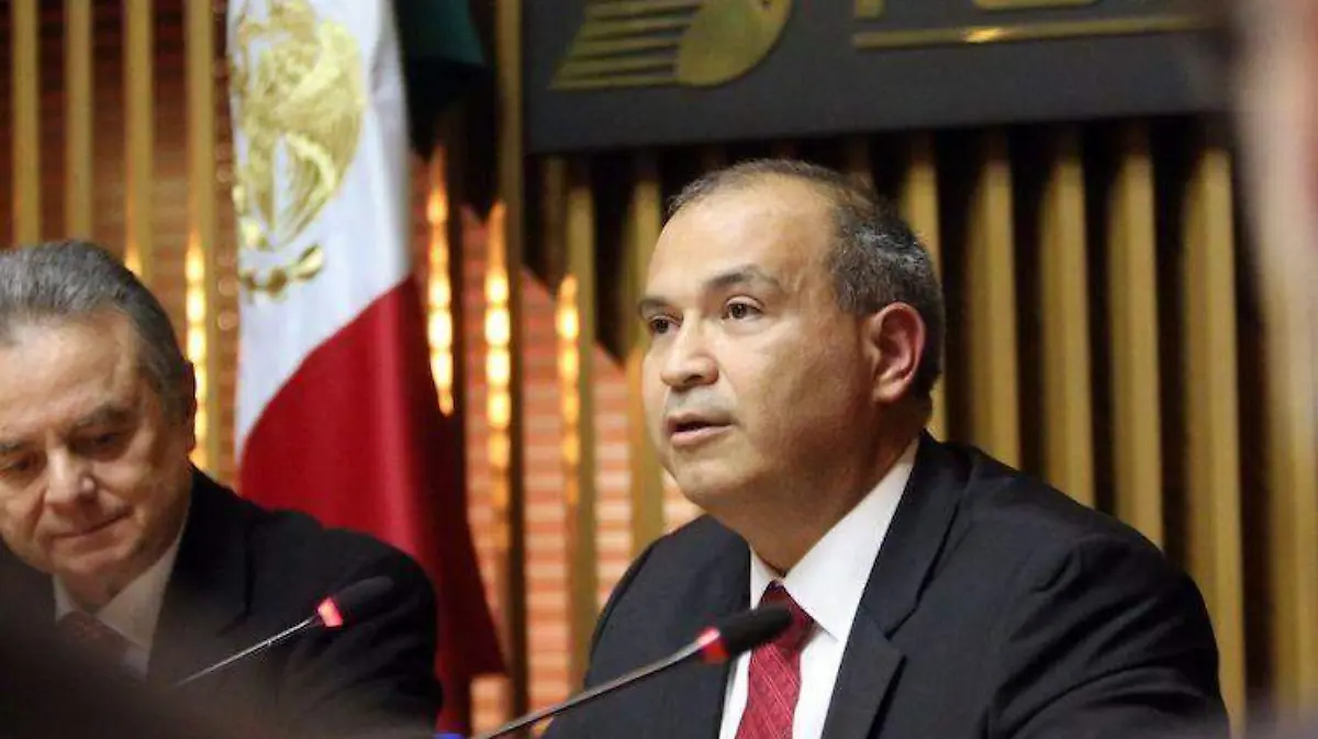 INM emite alerta migratoria contra Carlos Treviño