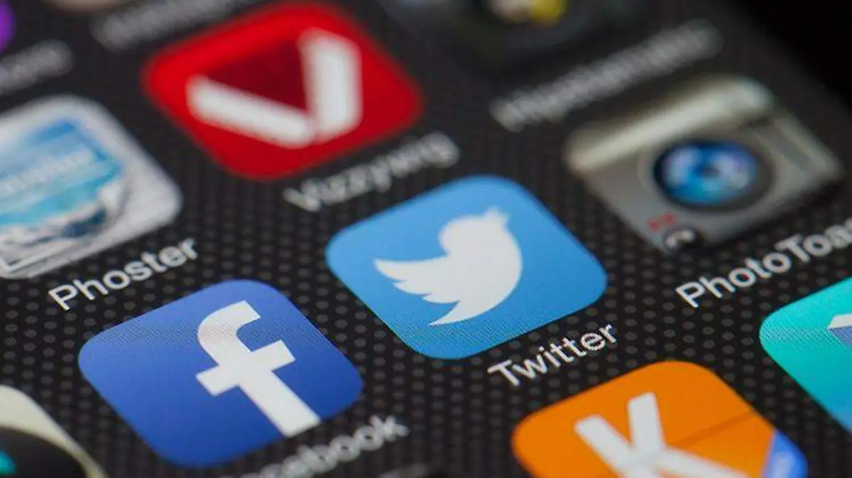 twitter-facebook
