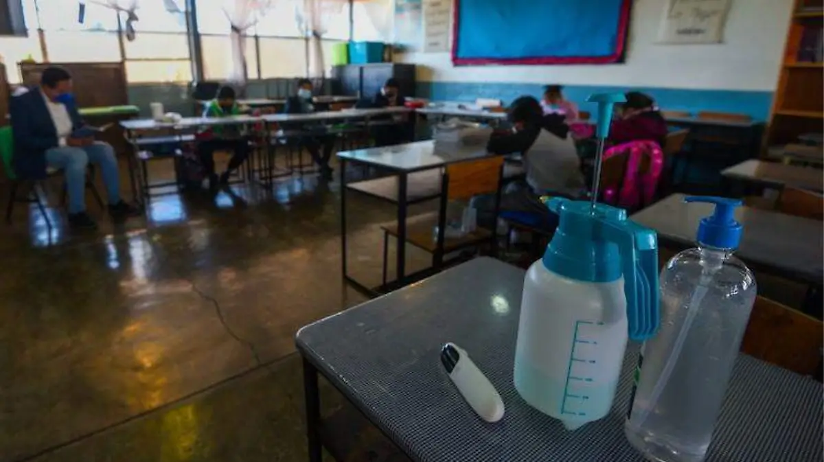 En Debate | Ómicron y el regreso a las aulas