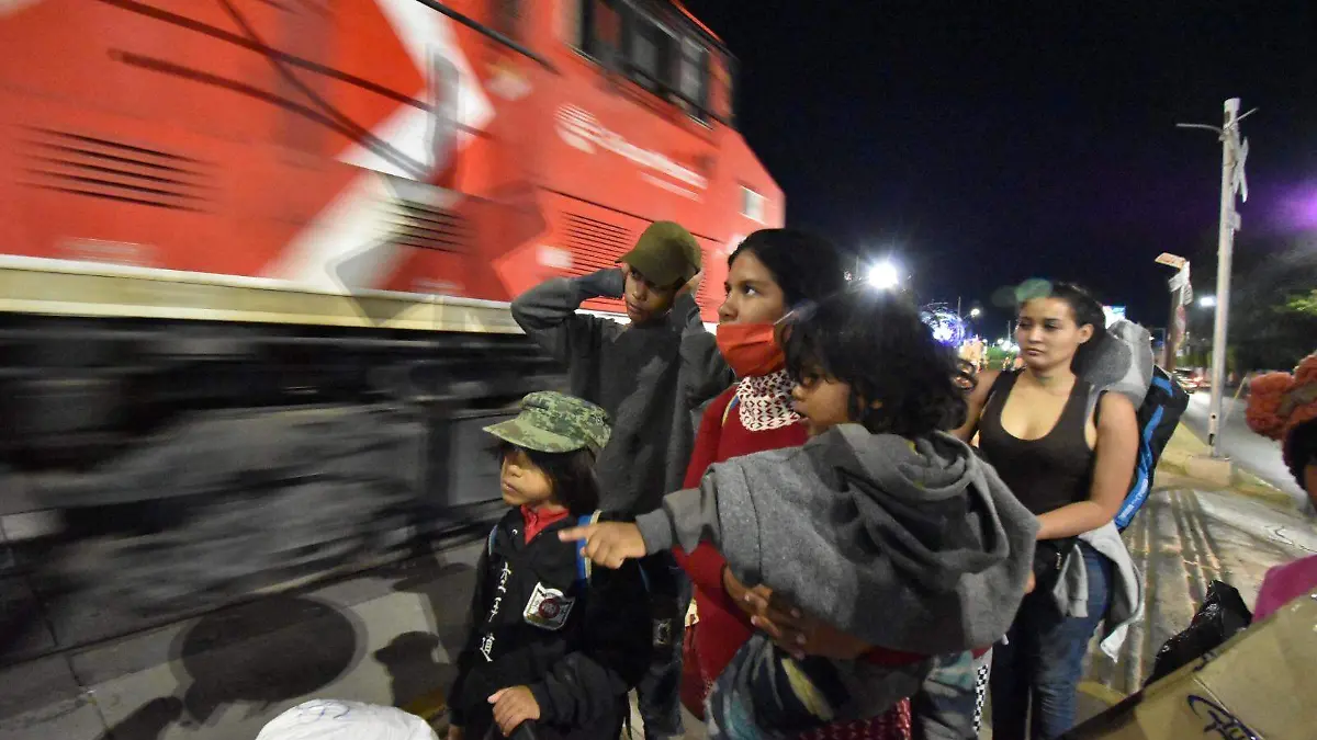 MADRE VENEZOLANA, MIGRANTE. JOSÉ LUIS CERVANTES.- EL SOL DE IRAPUATO (9)