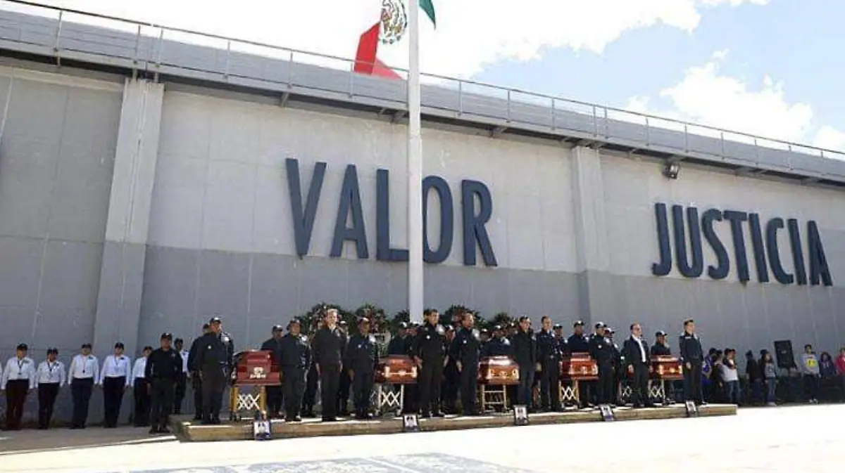 policias