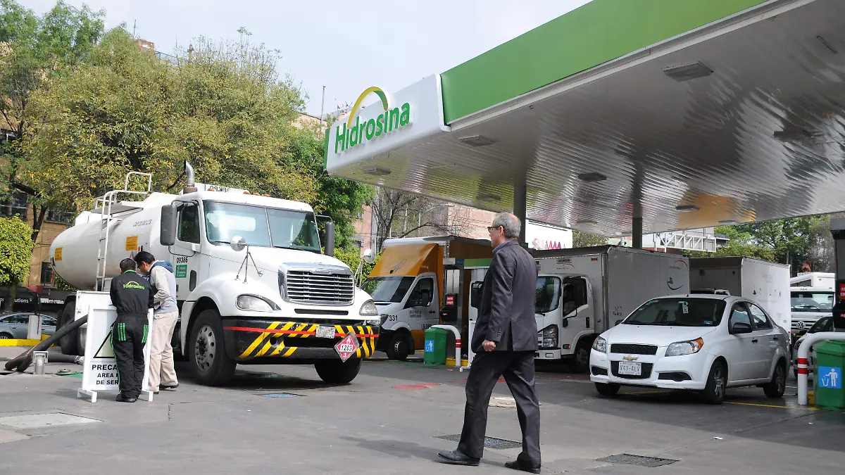 GASOLINA alejandro aguilar