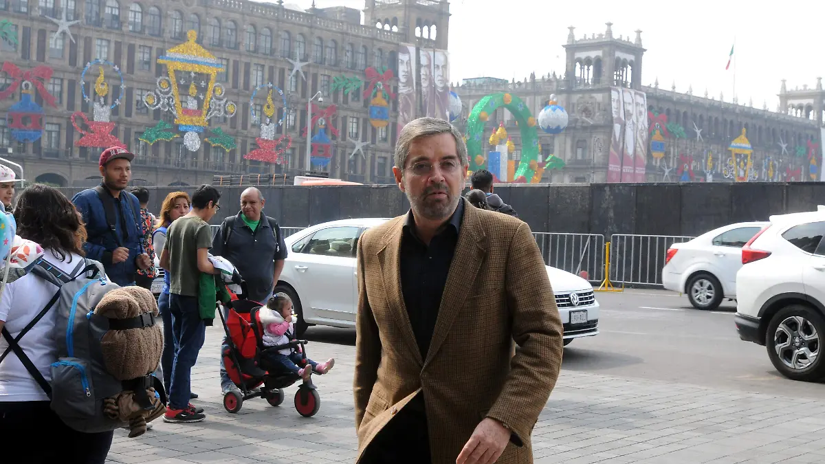 JUAN RAMON DE LA FUENTE ernesto muñoz