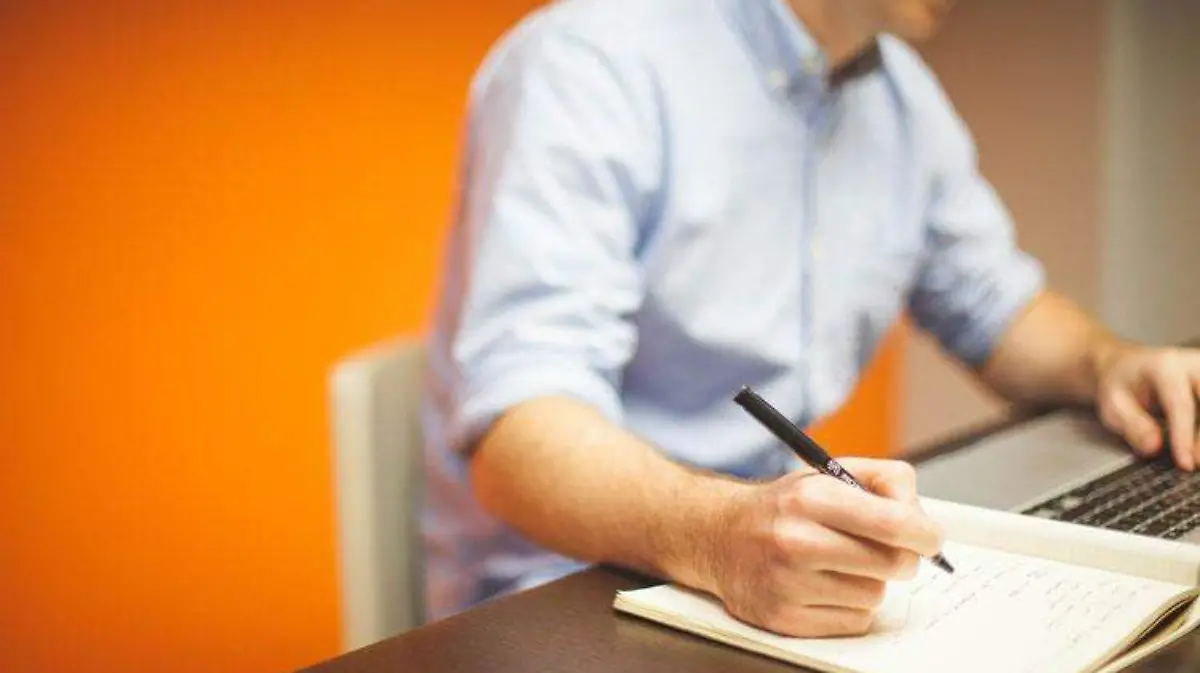 office-g08a6676e8_1920