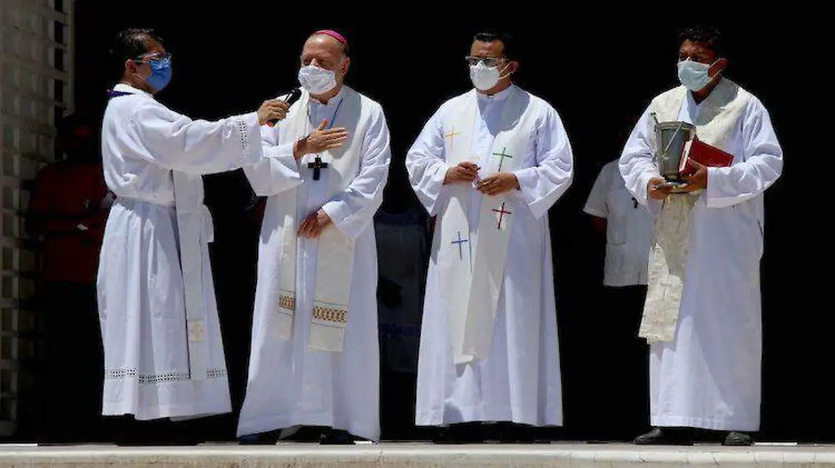 Suman 251 sacerdotes fallecidos por Covid-19 en México